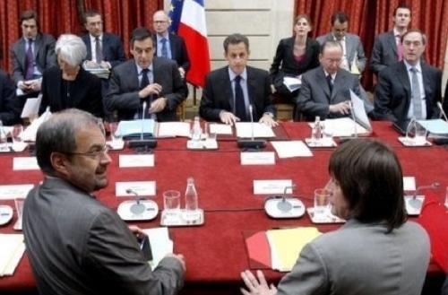 Pourquoi Nicolas Sarkozy s’en prend-t-il aux syndicats ?